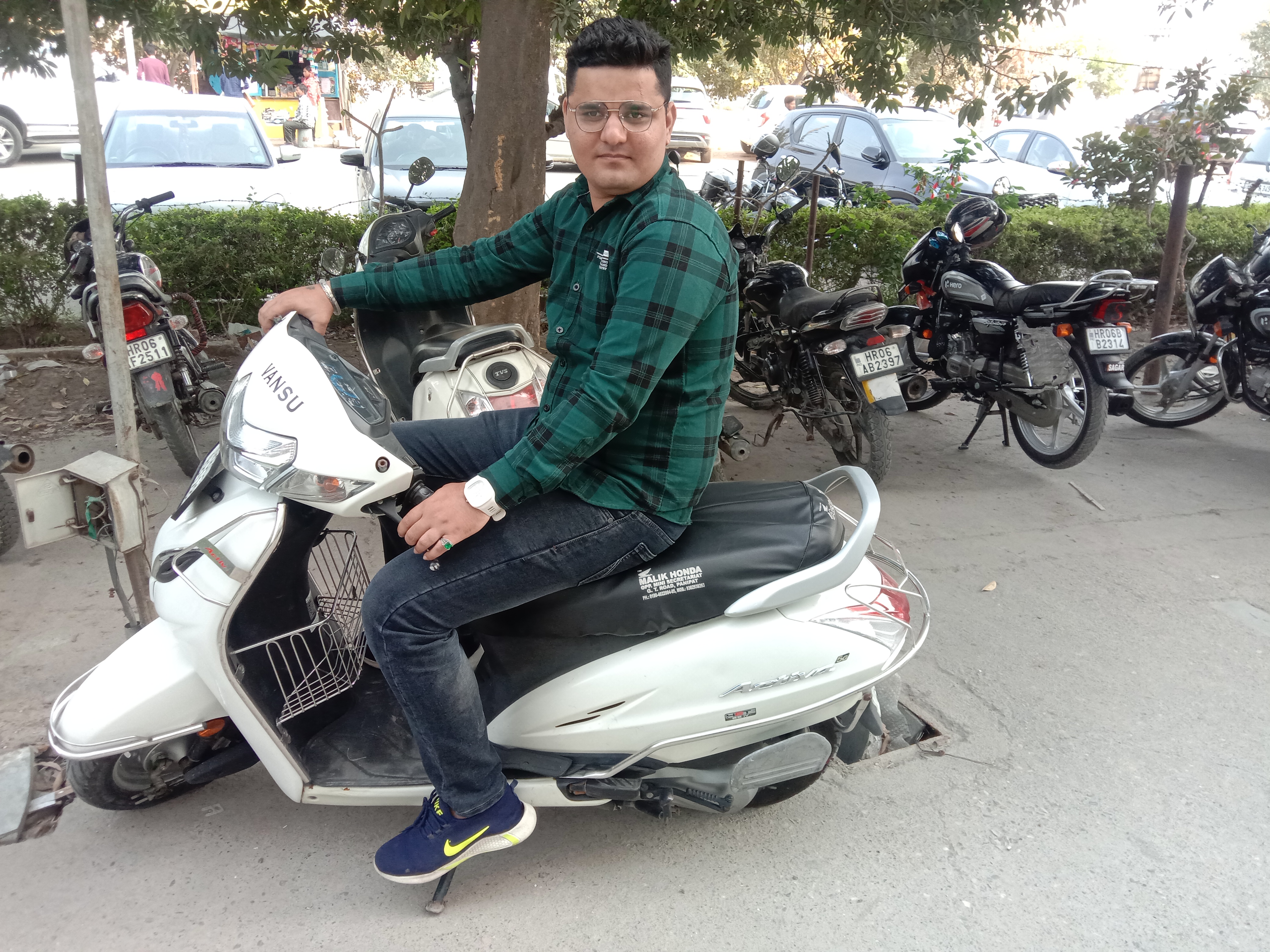 Sada Breakup Ho Gya Ve Aman Bhola